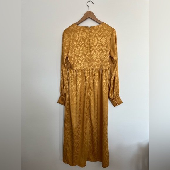 Icone Gold Long Sleeve paisley Maxi Dress size small - Picture 3 of 3